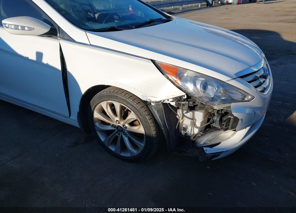 2011 HYUNDAI SONATA VIN: 5NPEC4AB2BH225255