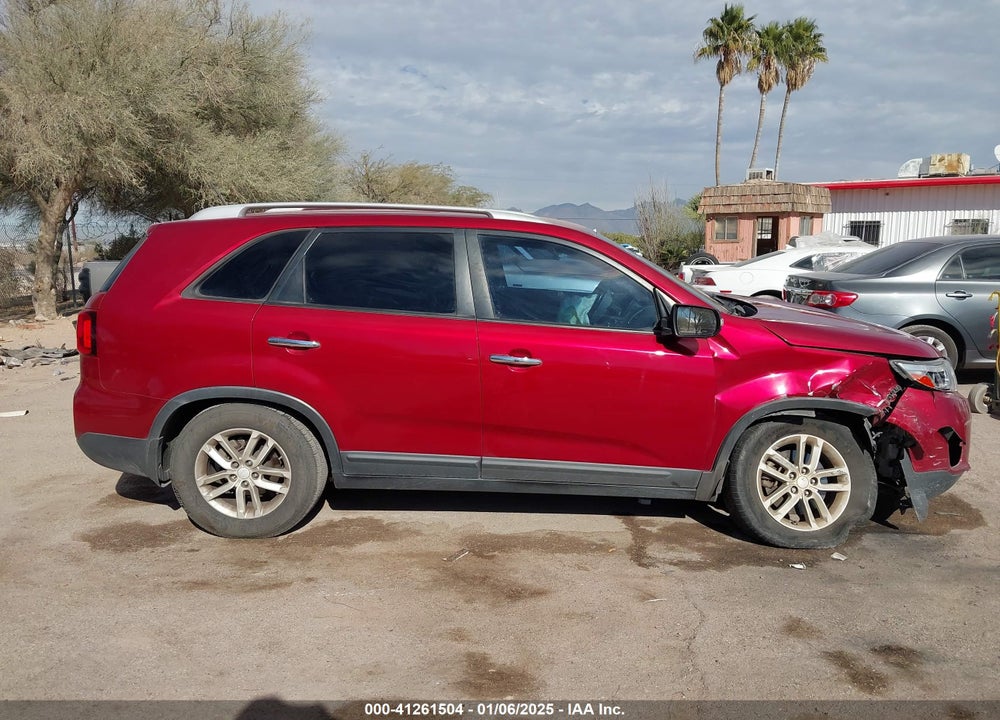 2014 KIA SORENTO LX VIN: 5XYKT4A68EG435084