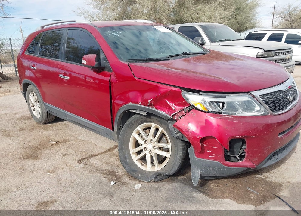 2014 KIA SORENTO LX VIN: 5XYKT4A68EG435084