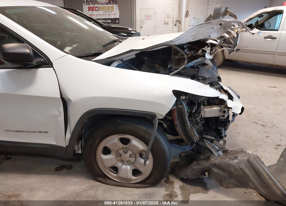 2017 JEEP CHEROKEE VIN: 1C4PJMAB0HW579390
