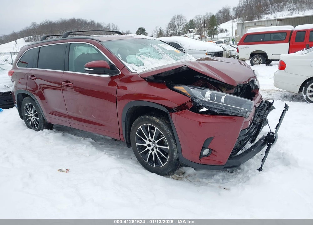 2017 TOYOTA HIGHLANDER SE VIN: 5TDJZRFH4HS414807