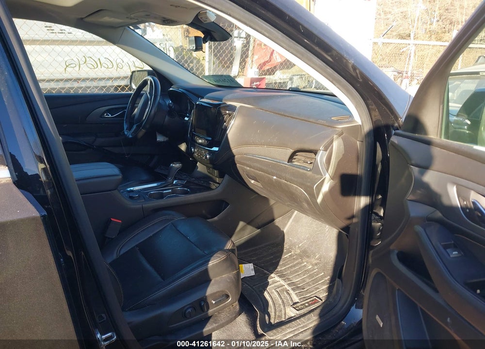 2018 CHEVROLET TRAVERSE VIN: 1GNEVJKWXJJ160825