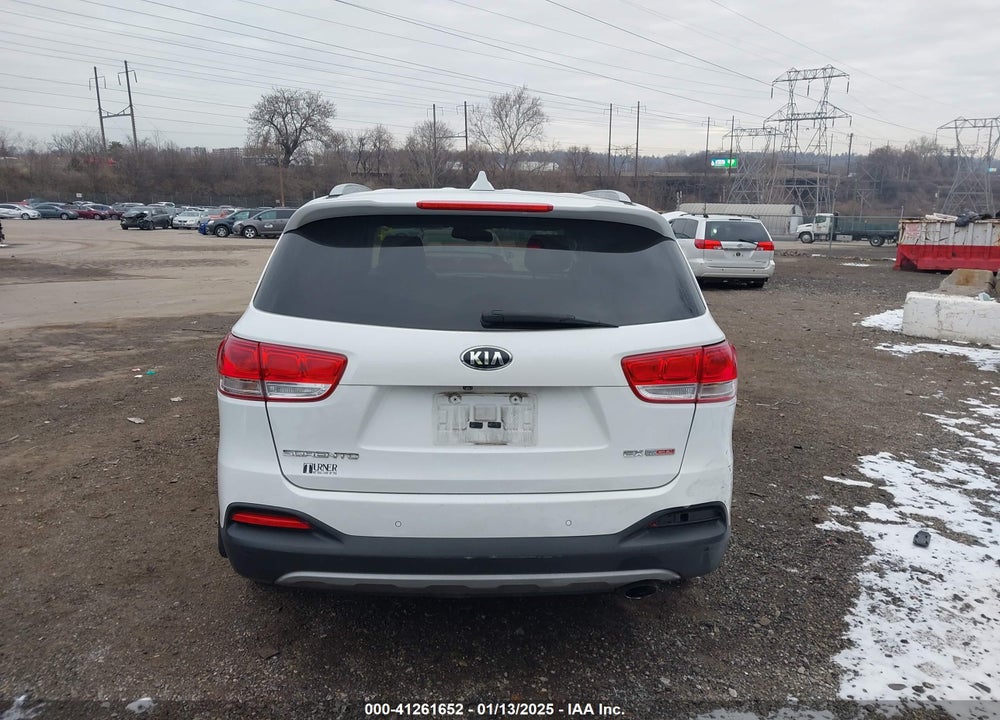 2016 KIA SORENTO 2.0T EX VIN: 5XYPHDA11GG010837