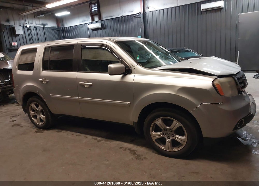 2013 HONDA PILOT EX VIN: 5FNYF4H48DB029060