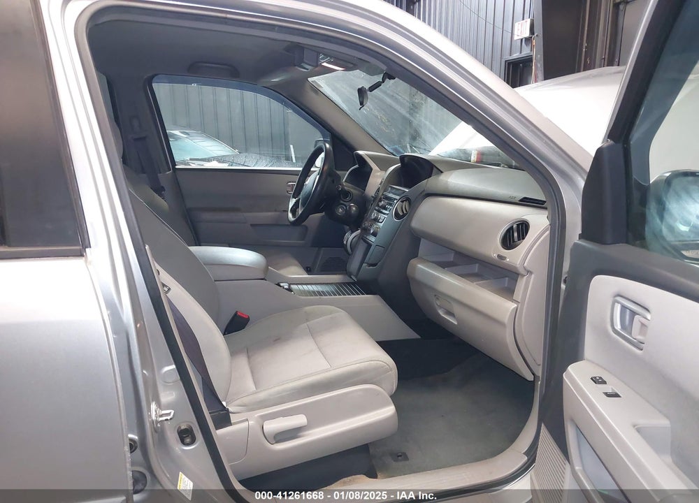 2013 HONDA PILOT EX VIN: 5FNYF4H48DB029060