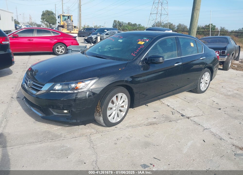 2015 HONDA ACCORD EX-L V-6 VIN: 1HGCR3F88FA028280