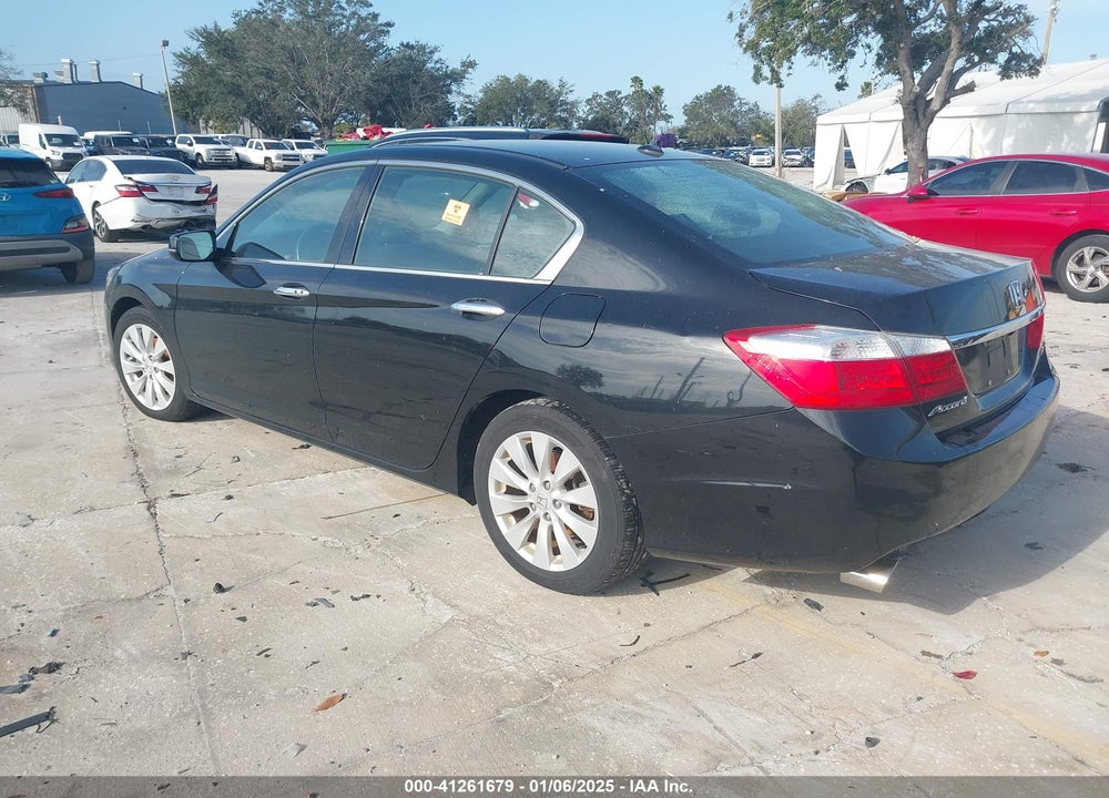 2015 HONDA ACCORD EX-L V-6 VIN: 1HGCR3F88FA028280