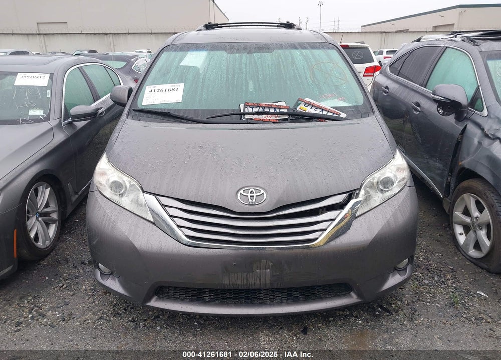 2017 TOYOTA SIENNA VIN: 5TDYZ3DC0HS805701