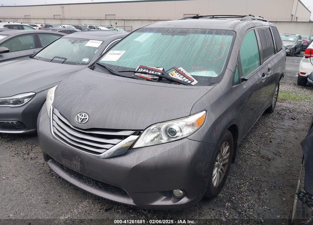 2017 TOYOTA SIENNA VIN: 5TDYZ3DC0HS805701