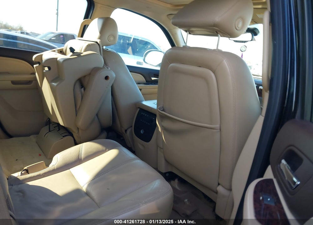 2007 GMC YUKON VIN: 1GKFK638X7J224037