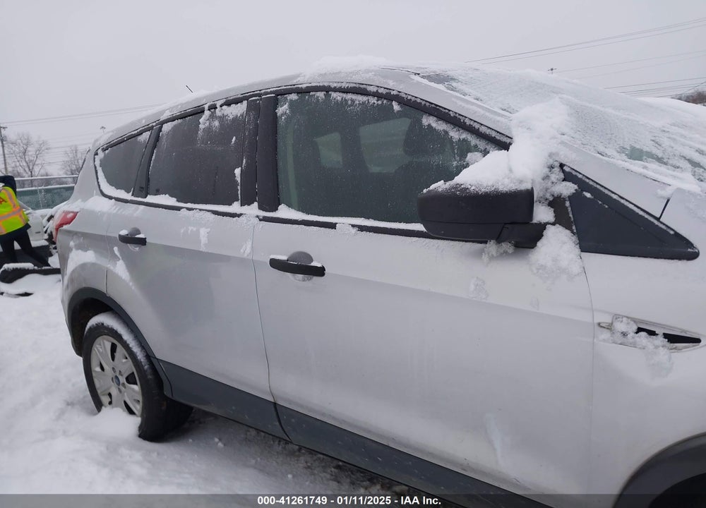 2015 FORD ESCAPE S VIN: 1FMCU0F71FUC82913