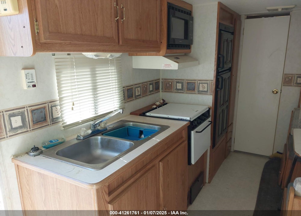 2001 MALLARD 27H VIN: 1EF1H272412898461