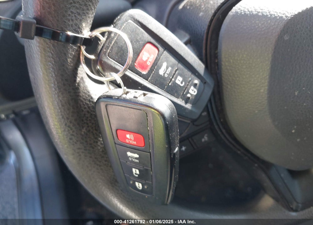 2020 TOYOTA COROLLA LE VIN: JTDVPRAE9LJ075066