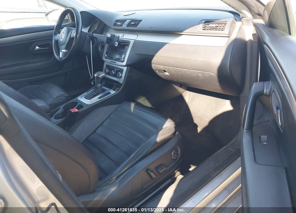 2011 VOLKSWAGEN CC SPORT VIN: WVWMN7AN0BE727537