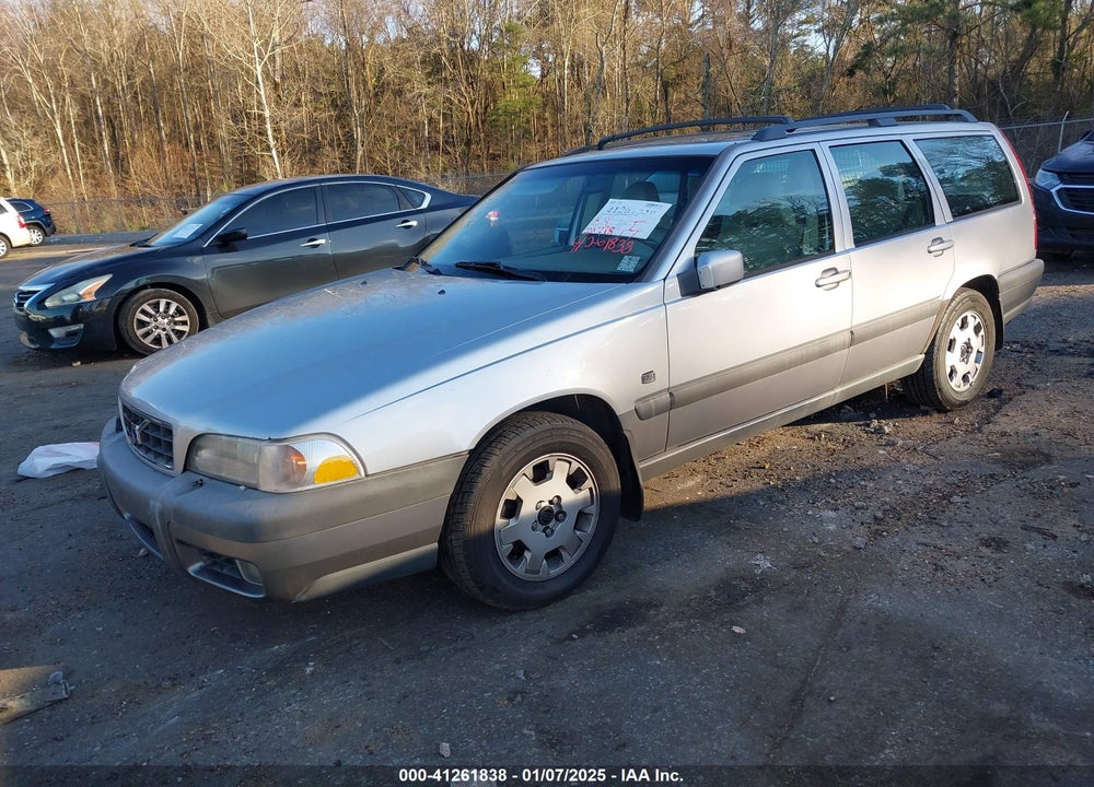 2000 VOLVO V70 XC/XC SE VIN: YV1LZ56D3Y2659372