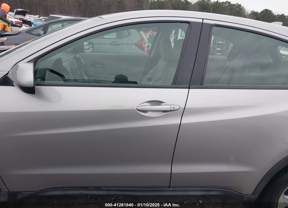 2017 HONDA HR-V LX VIN: 3CZRU5H34HM717334