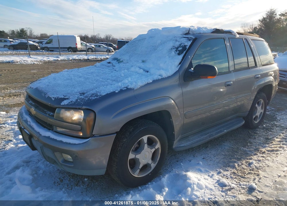 2005 CHEVROLET TRAILBLAZER LT VIN: 1GNDT13S252279675