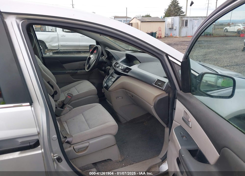 2011 HONDA ODYSSEY LX VIN: 5FNRL5H29BB036162