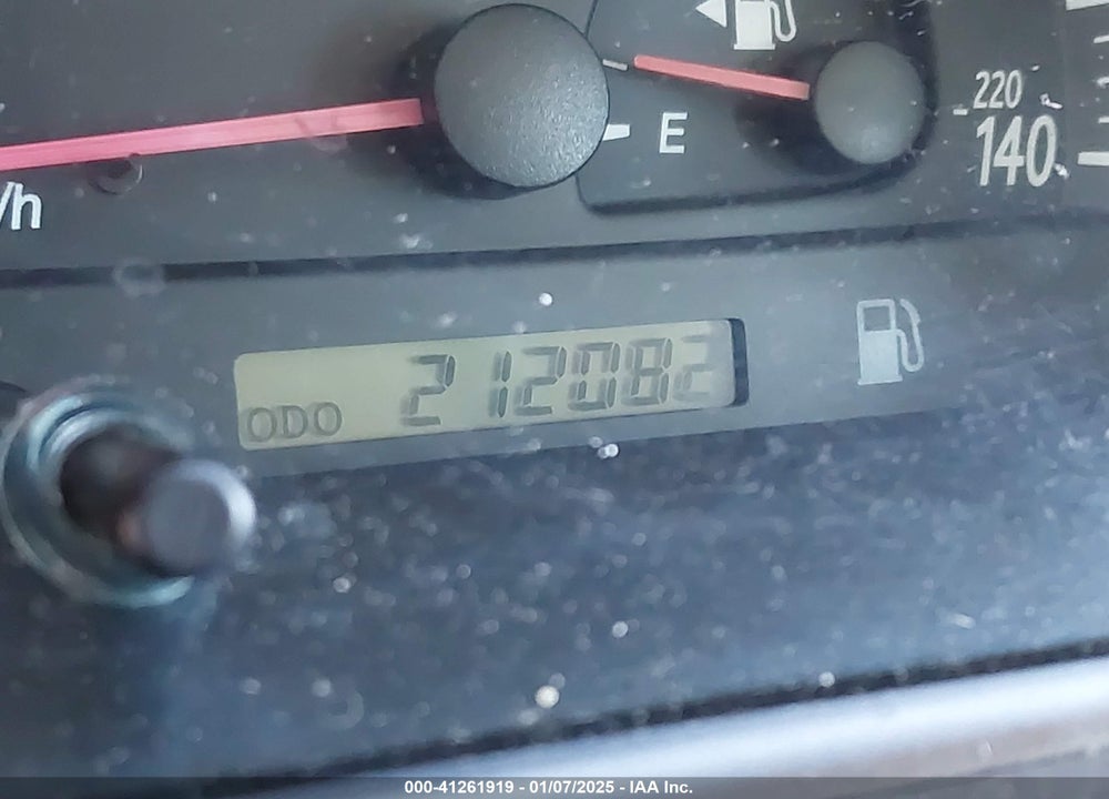 2003 TOYOTA CAMRY LE VIN: 4T1BE32K33U259987