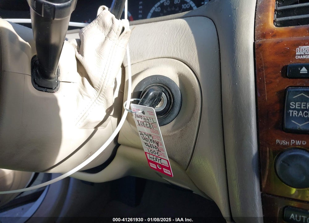 2001 TOYOTA AVALON XLS VIN: 4T1BF28B61U187808