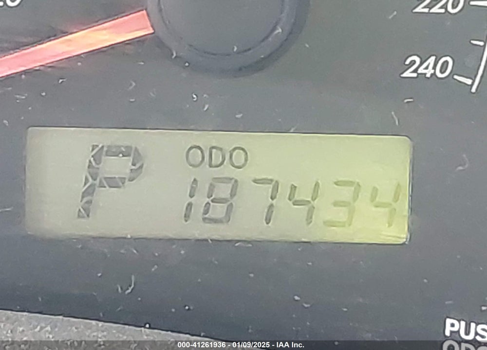 2010 TOYOTA COROLLA LE VIN: 2T1BU4EE6AC339345
