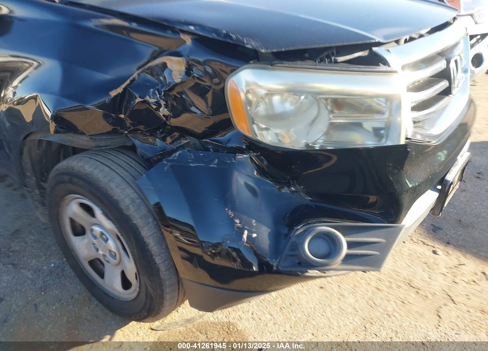 2014 HONDA PILOT LX VIN: 5FNYF3H26EB010162