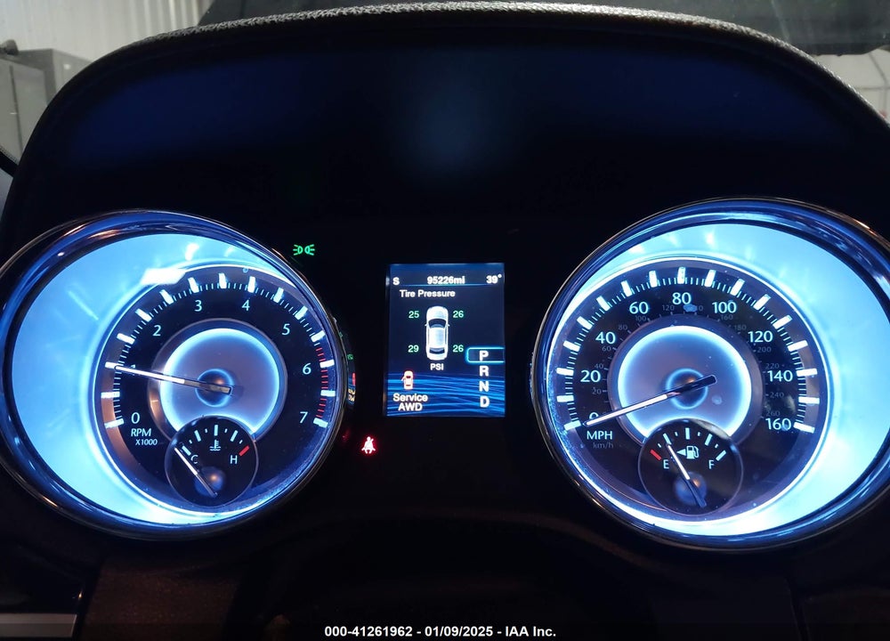 2013 CHRYSLER 300C VIN: 2C3CCAKT6DH665525