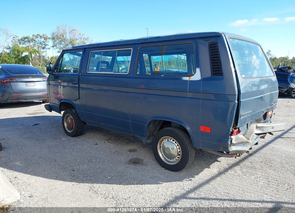 1984 VOLKSWAGEN VANAGON BUS VIN: WV2YB0253EH093497