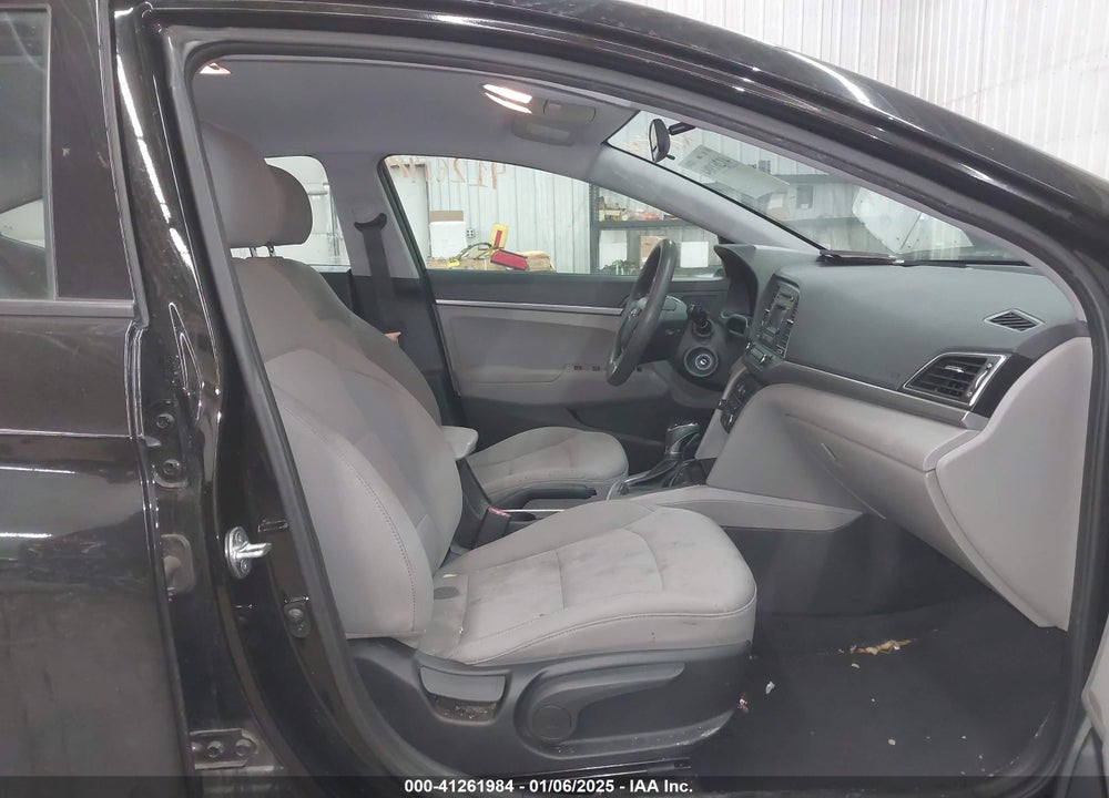 2018 HYUNDAI ELANTRA VIN: 5NPD74LF3JH341854