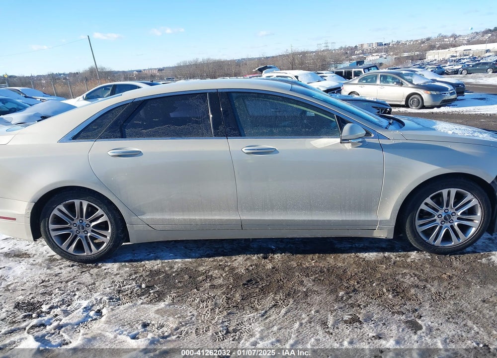 2014 LINCOLN MKZ VIN: 3LN6L2GK5ER808268