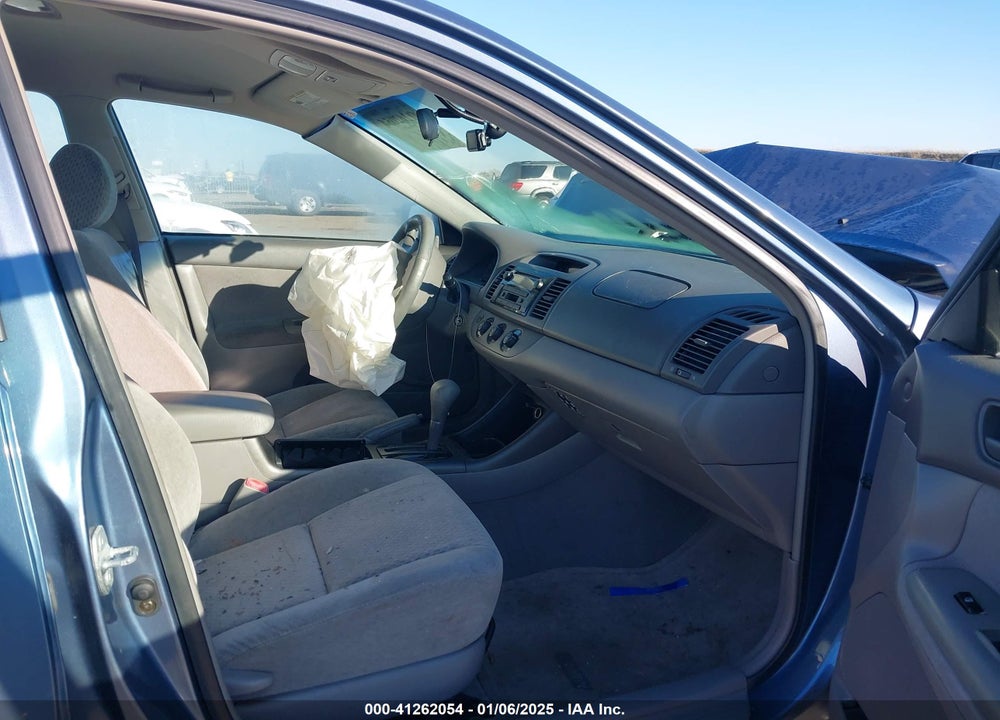 2004 TOYOTA CAMRY LE VIN: 4T1BE32K04U861294