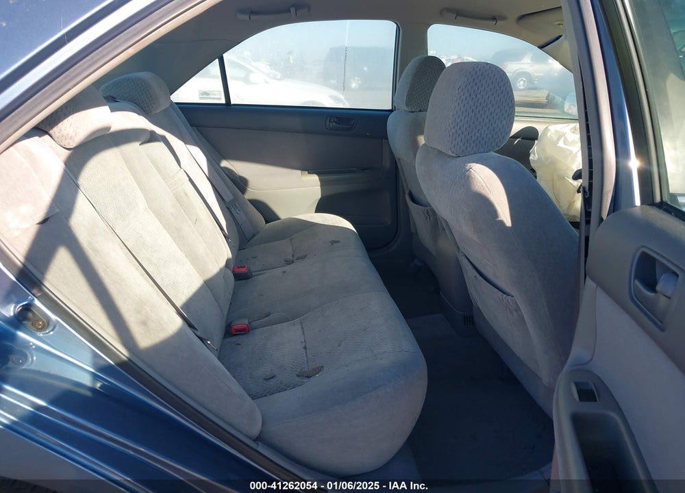 2004 TOYOTA CAMRY LE VIN: 4T1BE32K04U861294