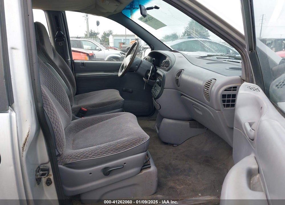 2000 DODGE CARAVAN VIN: 2B4FP25B2YR761297