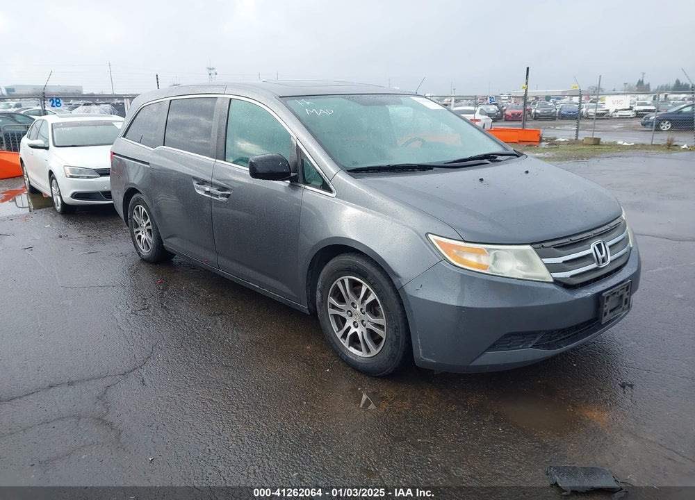 2011 HONDA ODYSSEY EX-L VIN: 5FNRL5H6XBB096342