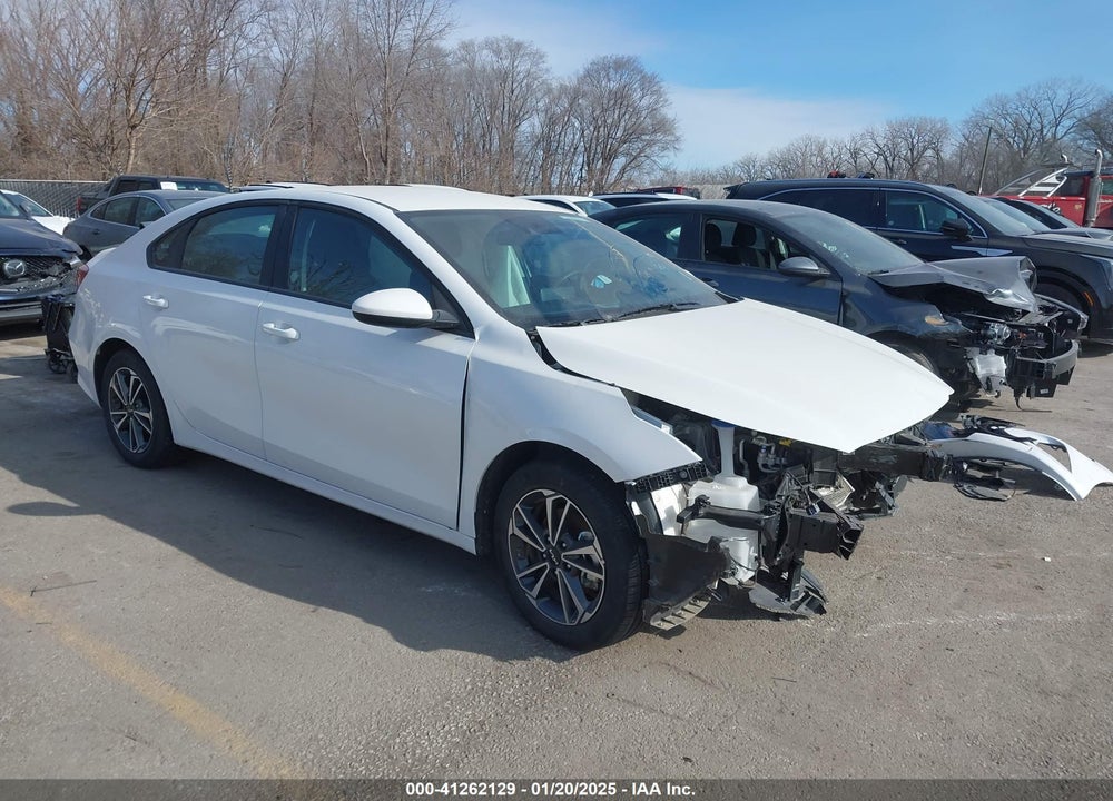 2024 KIA FORTE LXS VIN: 3KPF24AD9RE766536