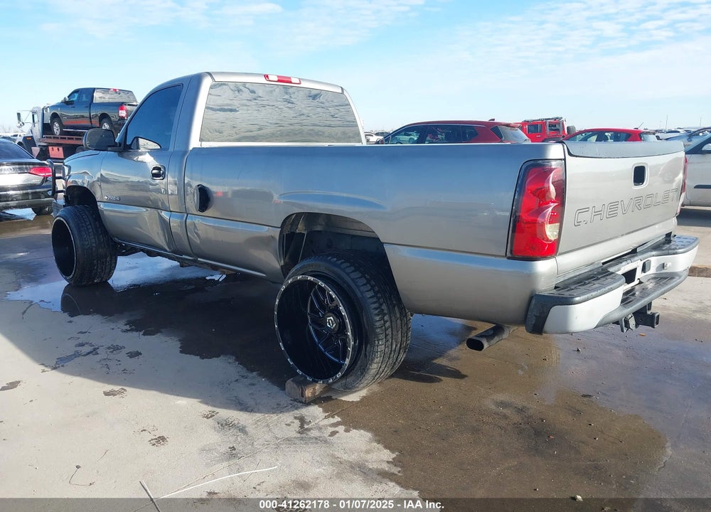 2006 CHEVROLET SILVERADO 2500HD WORK TRUCK VIN: 1GCHK24U86E251916