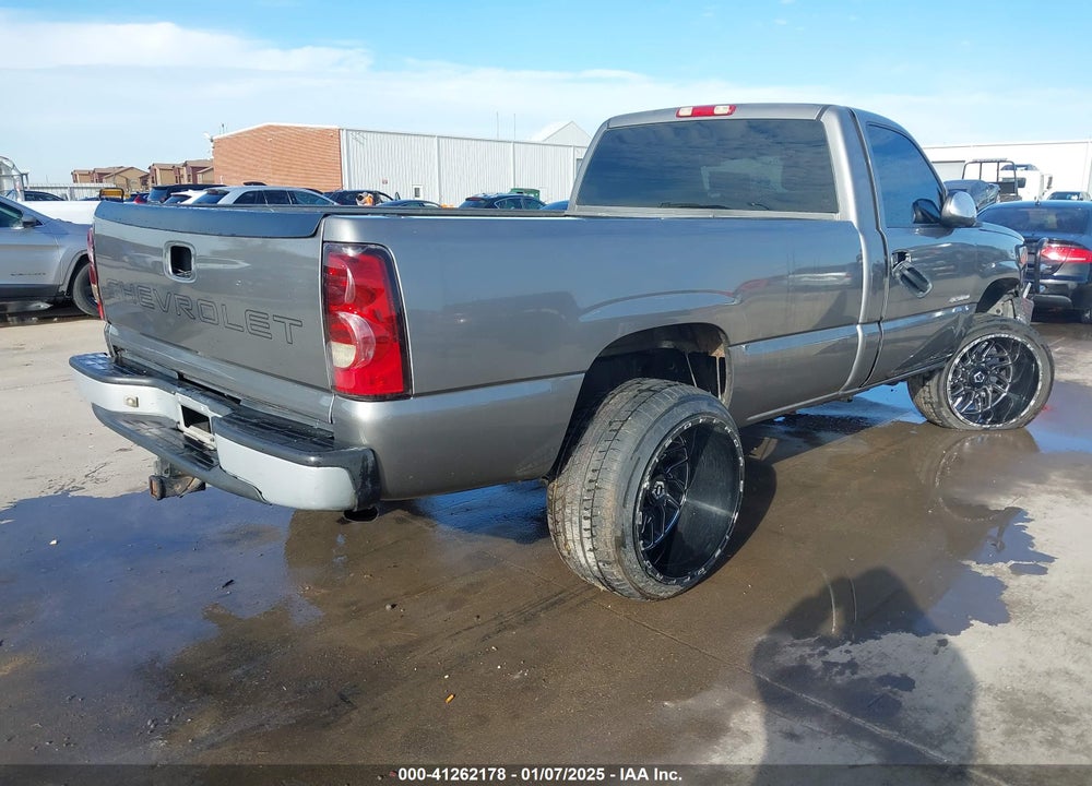 2006 CHEVROLET SILVERADO 2500HD WORK TRUCK VIN: 1GCHK24U86E251916