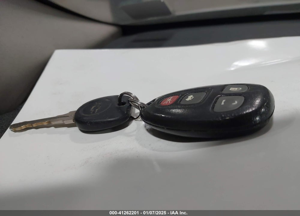 2008 CHEVROLET COBALT VIN: 1G1AL58F887143923
