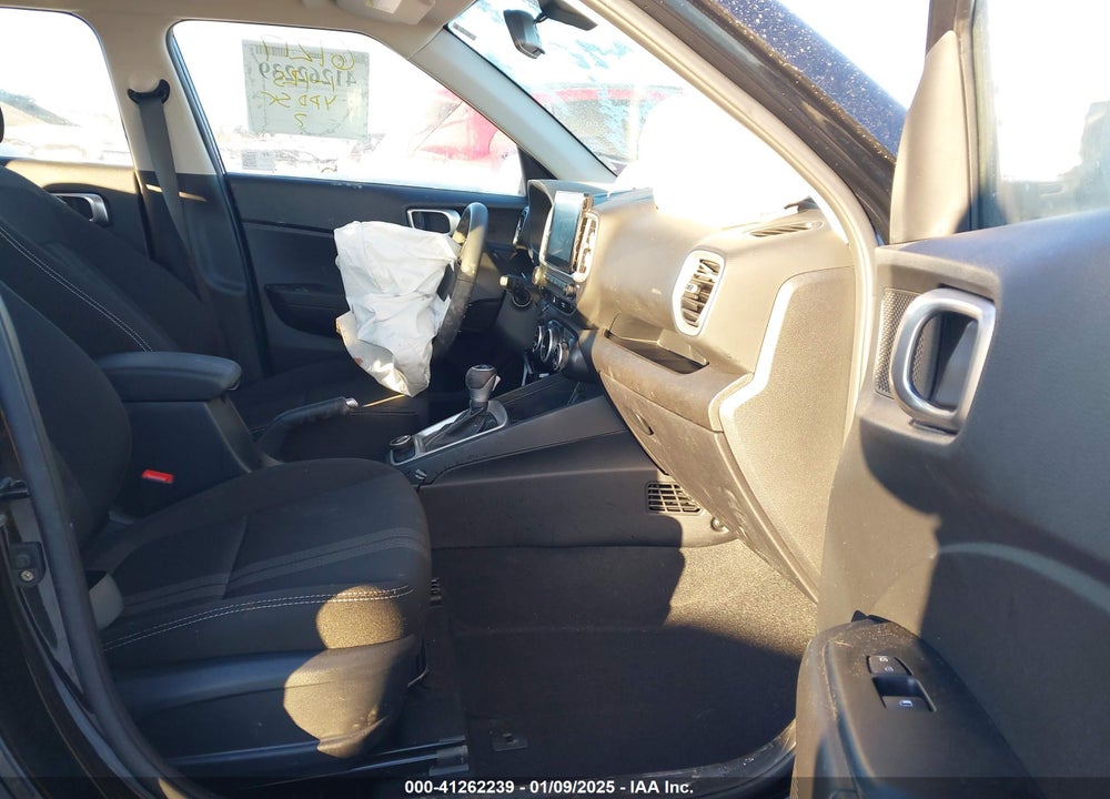 2024 HYUNDAI VENUE VIN: KMHRC8A38RU312638