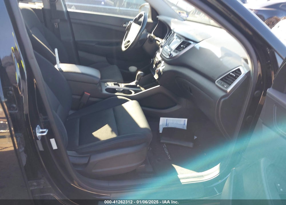 2016 HYUNDAI TUCSON SPORT VIN: KM8J33A22GU098492