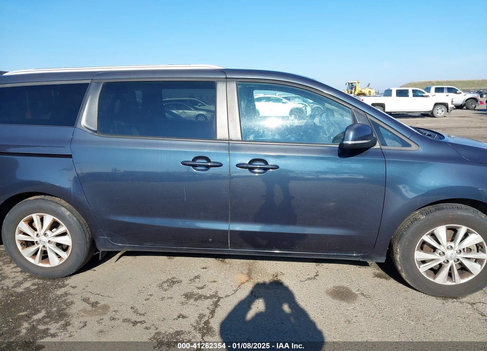 2017 KIA SEDONA LX VIN: KNDMB5C14H6245132