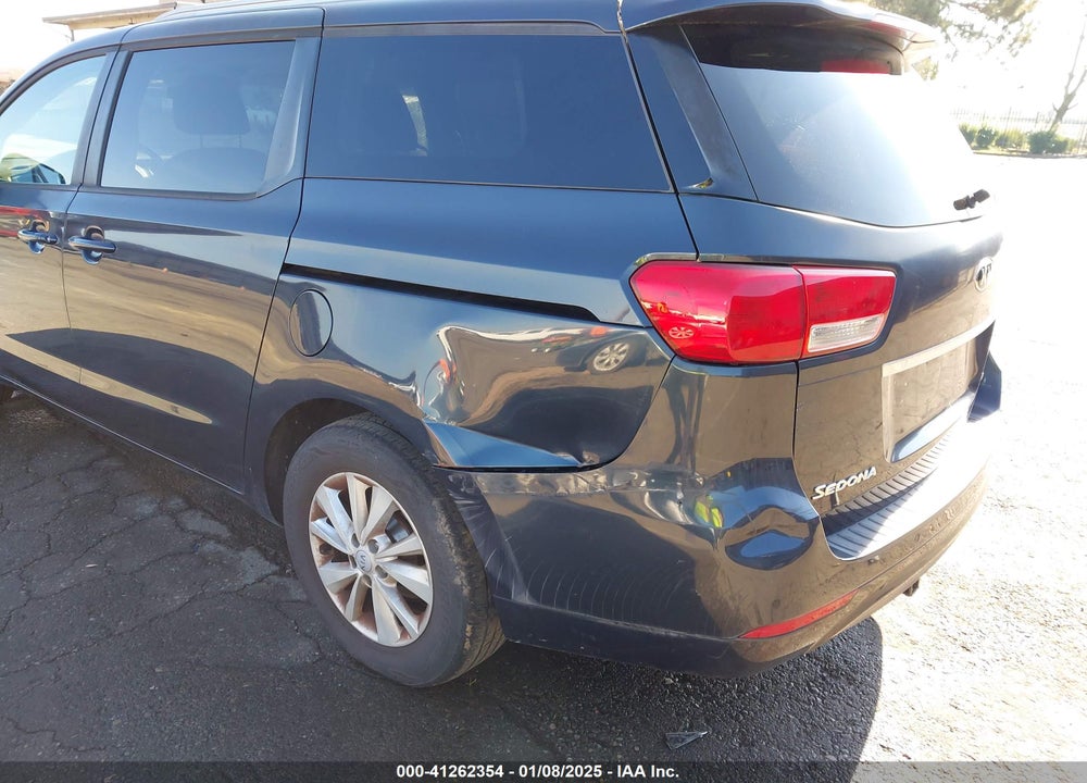 2017 KIA SEDONA LX VIN: KNDMB5C14H6245132