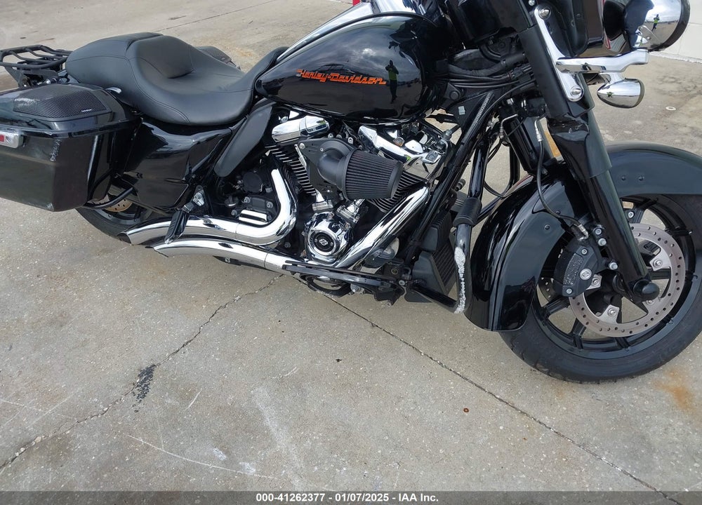 2017 HARLEY-DAVIDSON FLHTP POLICE ELECTRA GLIDE VIN: 1HD1FMC19HB675357