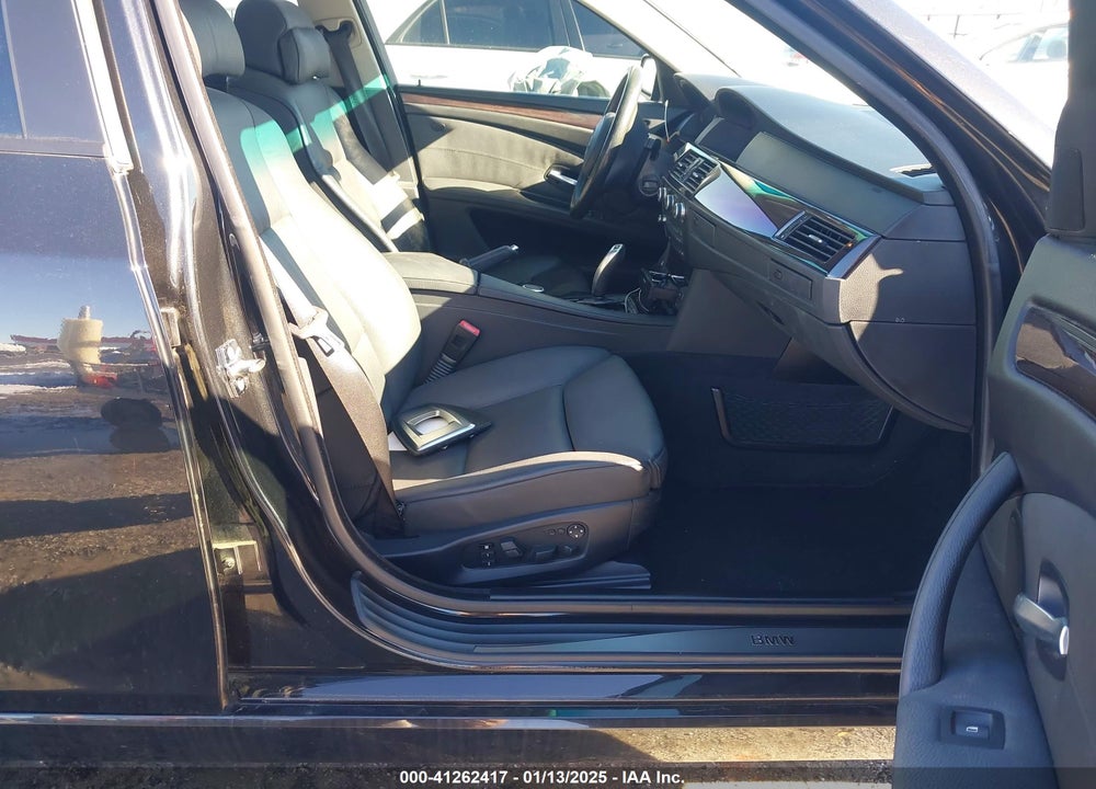 2008 BMW 535I VIN: WBANW13528CN54813