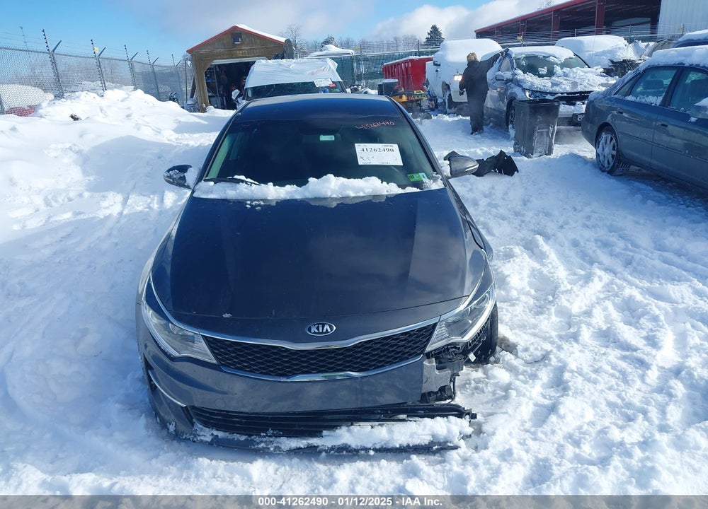 2018 KIA OPTIMA VIN: KNAGT4L38J5217025
