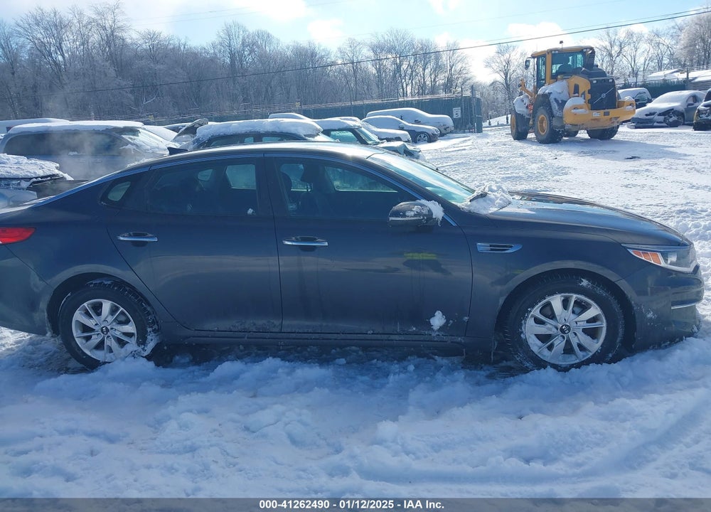 2018 KIA OPTIMA VIN: KNAGT4L38J5217025