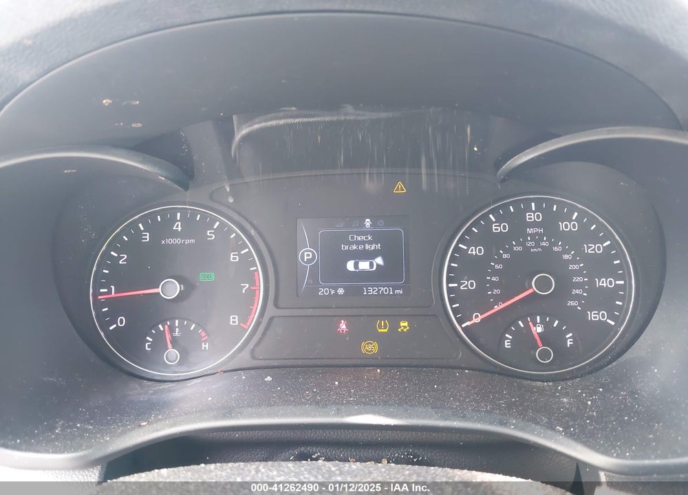 2018 KIA OPTIMA VIN: KNAGT4L38J5217025