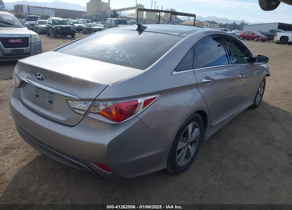 2011 HYUNDAI SONATA HYBRID VIN: KMHEC4A45BA012899
