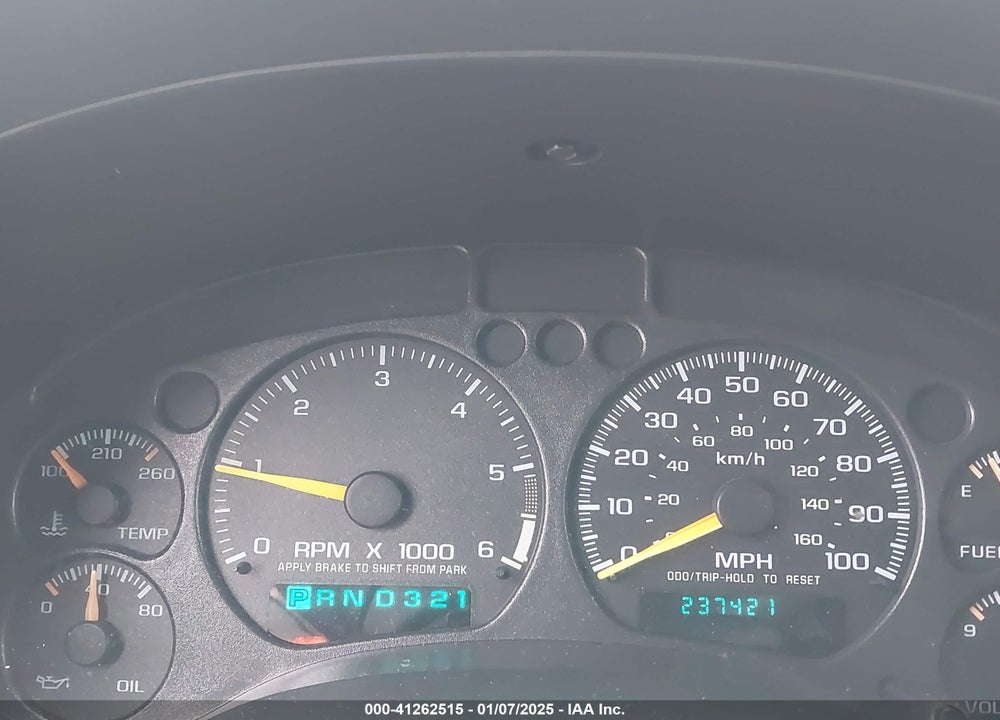 2000 CHEVROLET BLAZER LT VIN: 1GNDT13WXY2202690