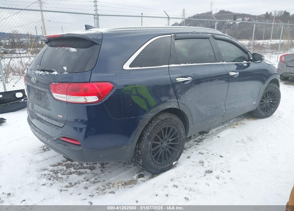 2016 KIA SORENTO 2.4L LX VIN: 5XYPGDA35GG016029
